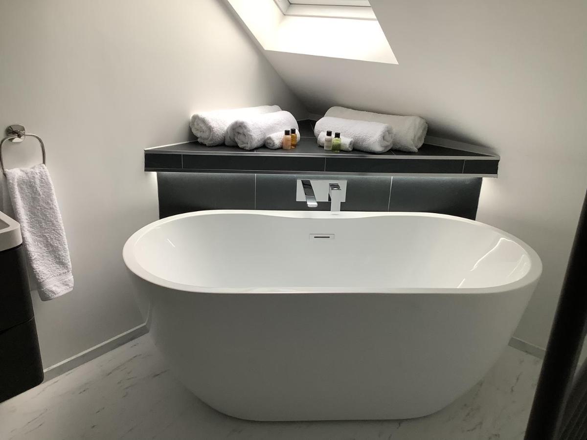Hotel Little London Bed & Breakfast And Glamping Pod Abercraf Zewnętrze zdjęcie
